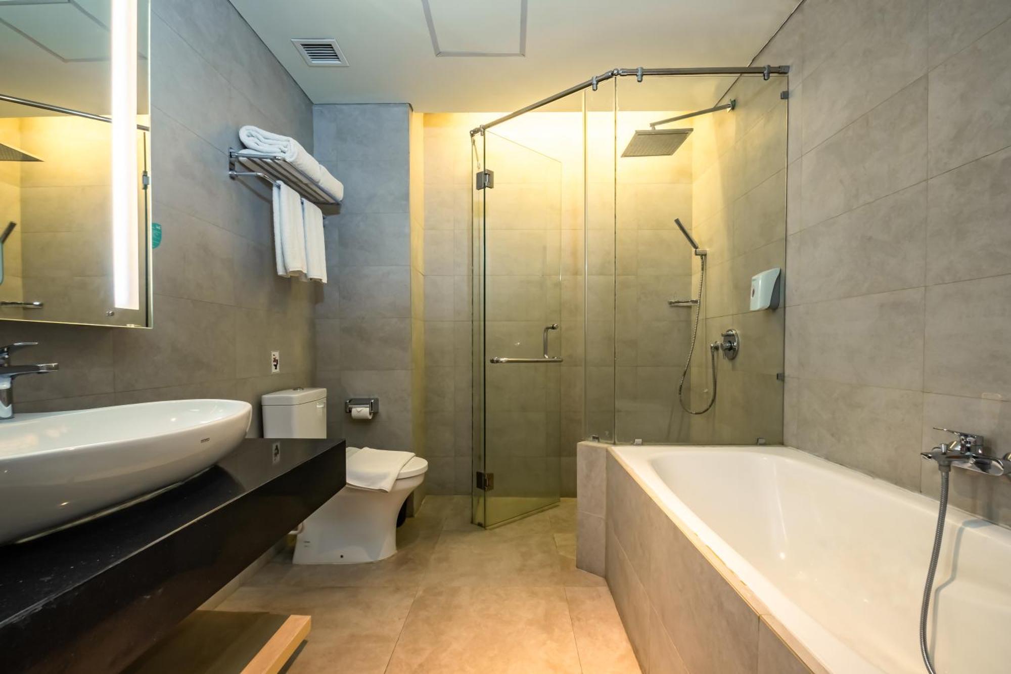 Hotel Ayola Lippo Cikarang Ngoại thất bức ảnh