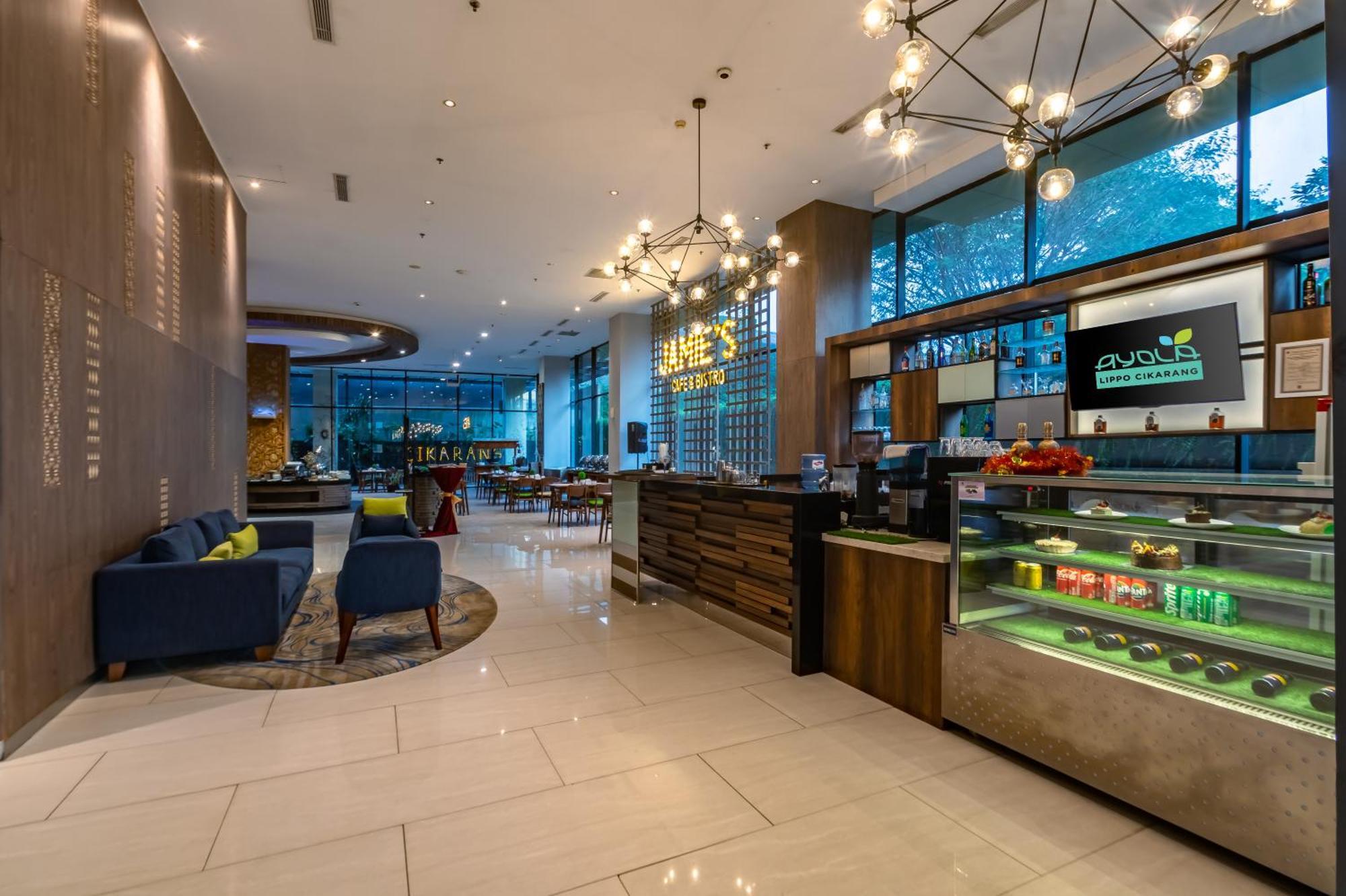 Hotel Ayola Lippo Cikarang Ngoại thất bức ảnh
